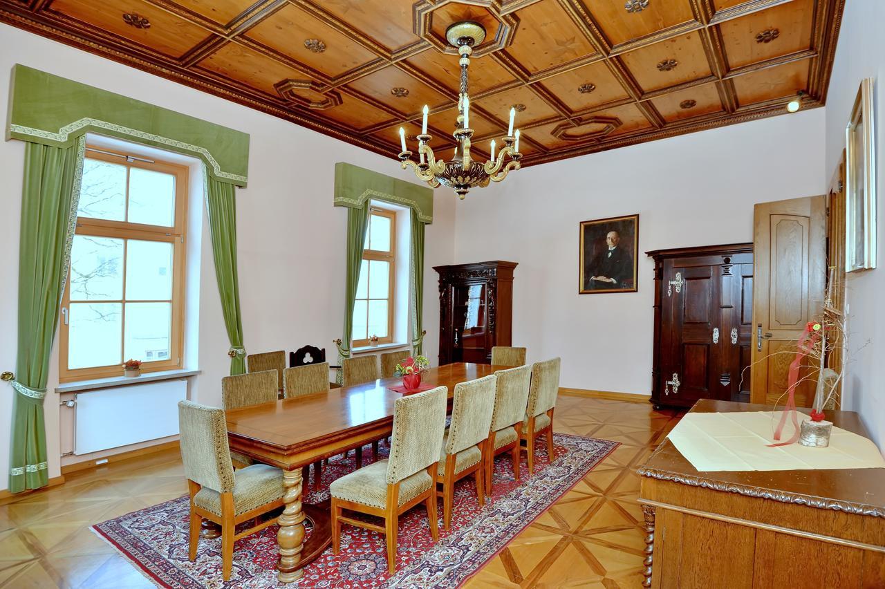 Bildungshaus Schloss Krastowitz Hotel Klagenfurt am Woerthersee Buitenkant foto