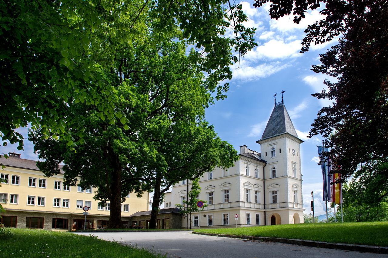 Bildungshaus Schloss Krastowitz Hotel Klagenfurt am Woerthersee Buitenkant foto